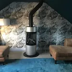 Ultra Stylish Furnished Home In Edinburgh