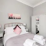 Beautiful Georgian New Town 2 Bed Apartment