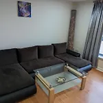Modern 2 Bed Apartment With Stunning Seaside View