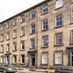 Lauriston Park