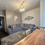 City Lights Apartment