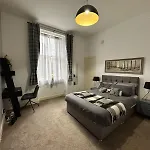 City Lights Apartment