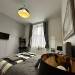 City Lights Apartment