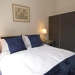 Central 2-Bed Flat In Edinburgh