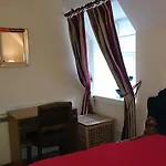Royal Mile Budget Apartments