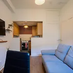 The Eden Apartment, Edinburgh City Center