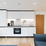 Premier Suites Edinburgh Fountain Court