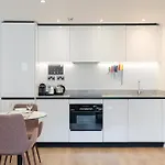 Premier Suites Edinburgh Fountain Court