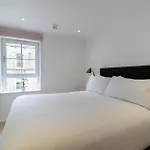 Premier Suites Edinburgh Fountain Court