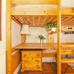 Charming City Centre Flat With Warmth & Character