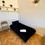 Slatefords Victorian Apartment - Fast Wifi & Central - 10 Mins To Princes Street