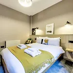 Guestready - Stylishly Presented City Centre Ap