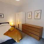 Beautiful Ground Floor Flat Near Haymarket