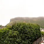 Guestready - Cozy Apt In Southside, Edinburgh!