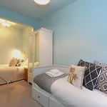 City Centre New Town 2 Bedroom Flat