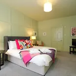 City Centre New Town 2 Bedroom Flat
