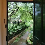 The Cosy Courtyard