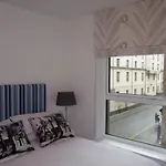 Holyrood Road Park Apartments - 379
