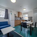 Joivy Budget 4,5 And 6 Bed Private Flats, In Historic Old Town (Adults Only)