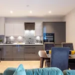 Dragon Suites - Edinburgh City Centre 2 Bed Apartment