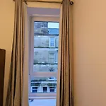 Cozy Room In Edinburgh Center