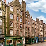 Old Town Flat In Edinburgh