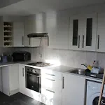 1 Bedroom Apartment, 20 Min Bus From City Centre