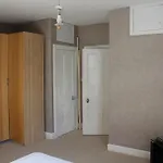 1 Bedroom Apartment, 20 Min Bus From City Centre