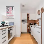 Super Central - Georgian Double Upper Flat With Castle Views In New Town