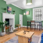 Charming Apartment In The Old Town