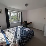 Lovely 3-Bed Edinburgh Flat