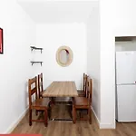 Desirable Edinburgh Apartment - City Centre