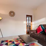 2 Bed Property, Sleeps 5, Free Parking, Near City Centre