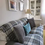 Dean Village Cottage