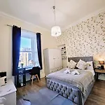 No15 Castle View