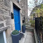 Spectacular 2 Bed, 2 Bath In Edinburgh City Centre