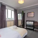 Stunning 3 Bedroom Apartment Edinburgh