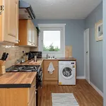 Stunning 3 Bedroom Apartment Edinburgh