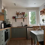 Maria- Bright And Modern City Center Apartment .