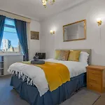 Parking - City Centre - The Taylor