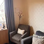 Crags View Apartment On The Royal Mile