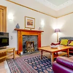 Beautiful Spacious Ground Floor Newington Flat