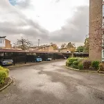 1 Bedroom Beachside Apartment Edinburgh Pass The Keys