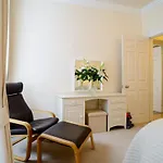 Beautiful Georgian 2 Bed Flat