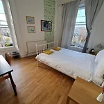 Edinburgh Travel Guest House