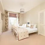 Joivy Chic And Spacious House At The Heart Of The City