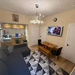 One Bedroom Flat In Central Edinburgh Old Town , Heart Of Edinburgh Flat Sleeps 6