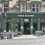 Flat In Central Edinburgh Old Town