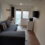 En-Suite Double Room With Private Entrance