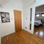 Private Parking 2 Bed 2 Bath